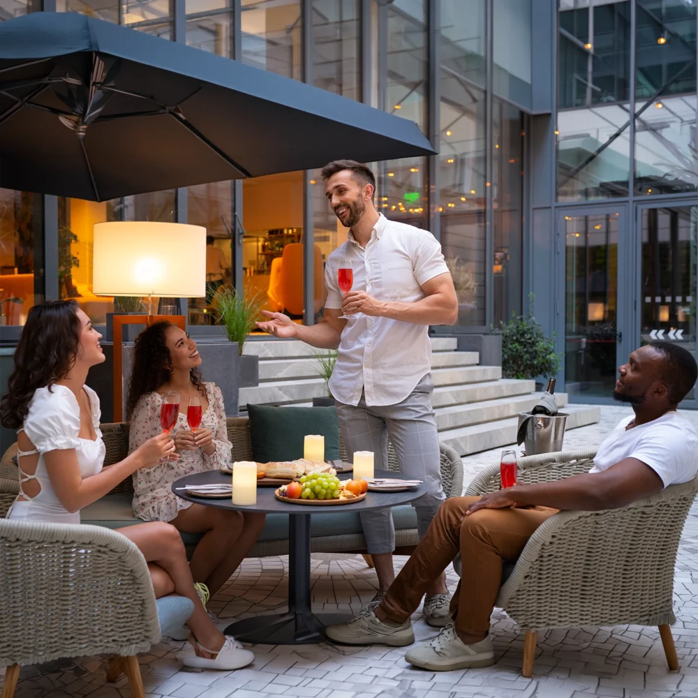 Hospitality & Entertainment